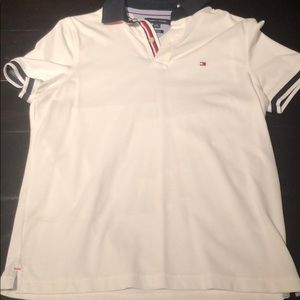 Tommy Hilfiger - custom fit small polo shirt